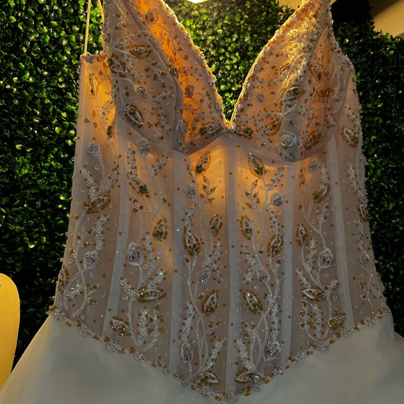 Evening gown / wedding dress / prom dress - Picture 5 of 8